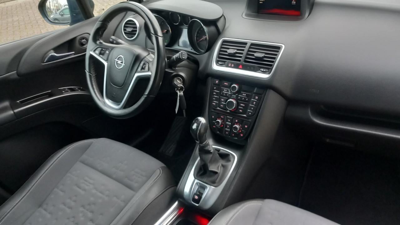Opel Meriva 1.4 Turbo Cosmo MPV bj:2015 airco navigatie