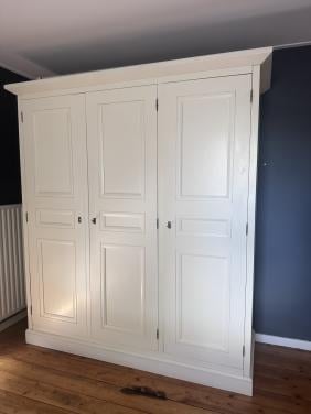 Kledingkast 180cm GERESERVEERD