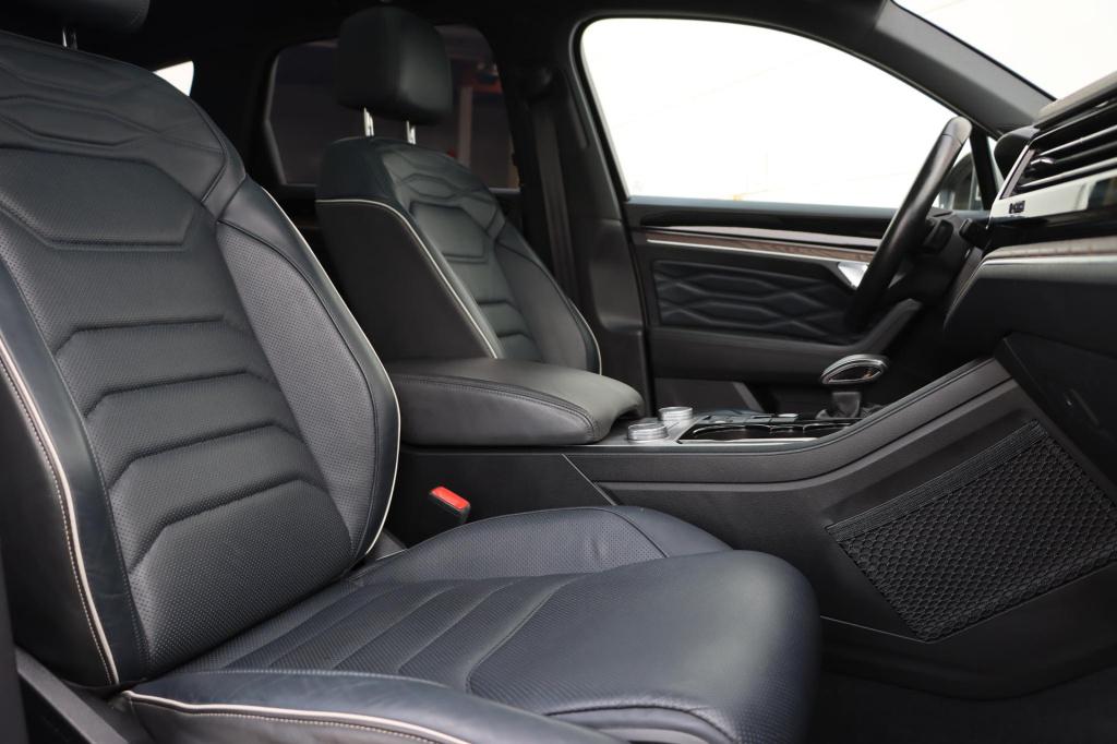 Volkswagen Touareg 3.0 tsi ehybrid 4motion atmosphere 380pk tiptronic