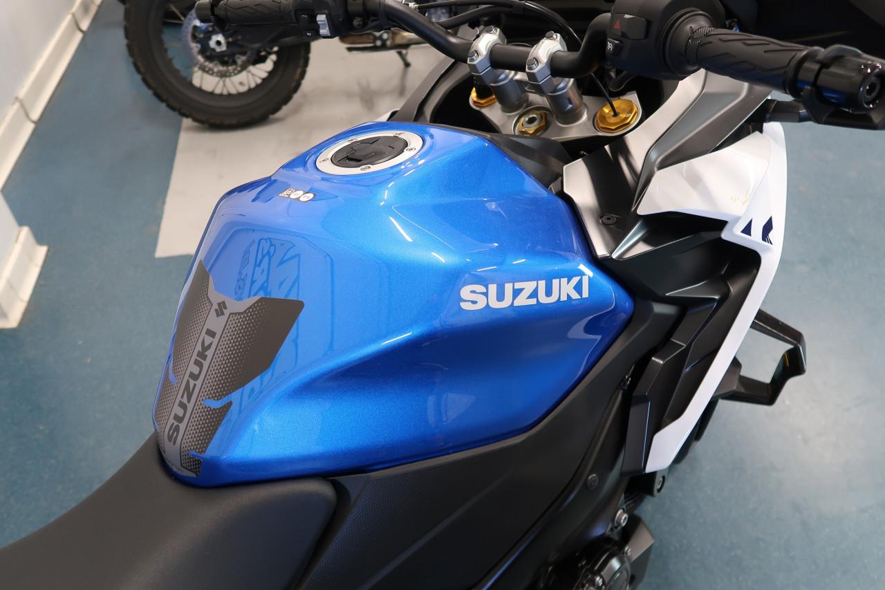 2026 Suzuki GSX-S1000GX demo motor