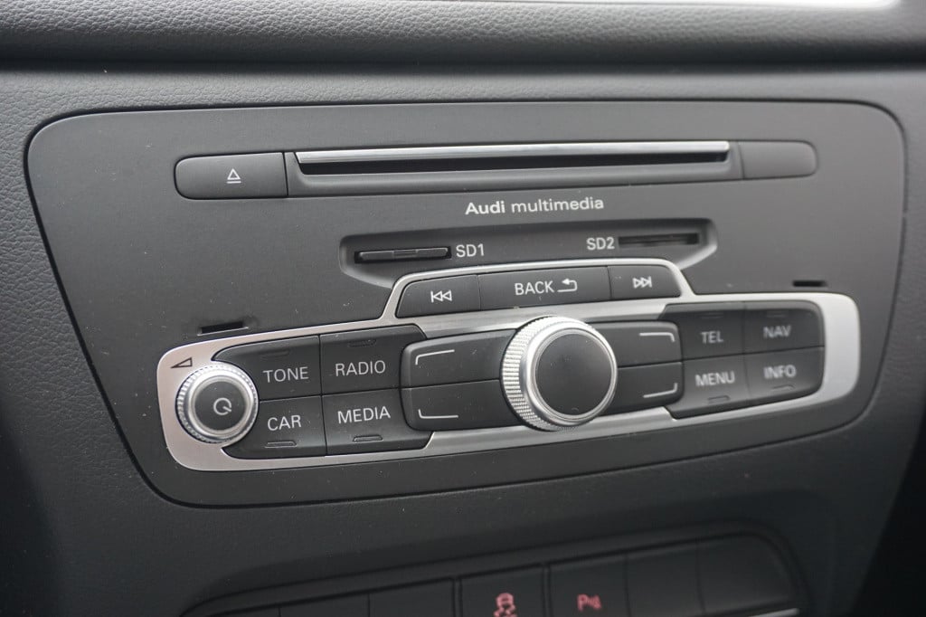 Audi Q3 1.4 tfsi cod adrenalin automaat - climate / navi / cruise / parkeer