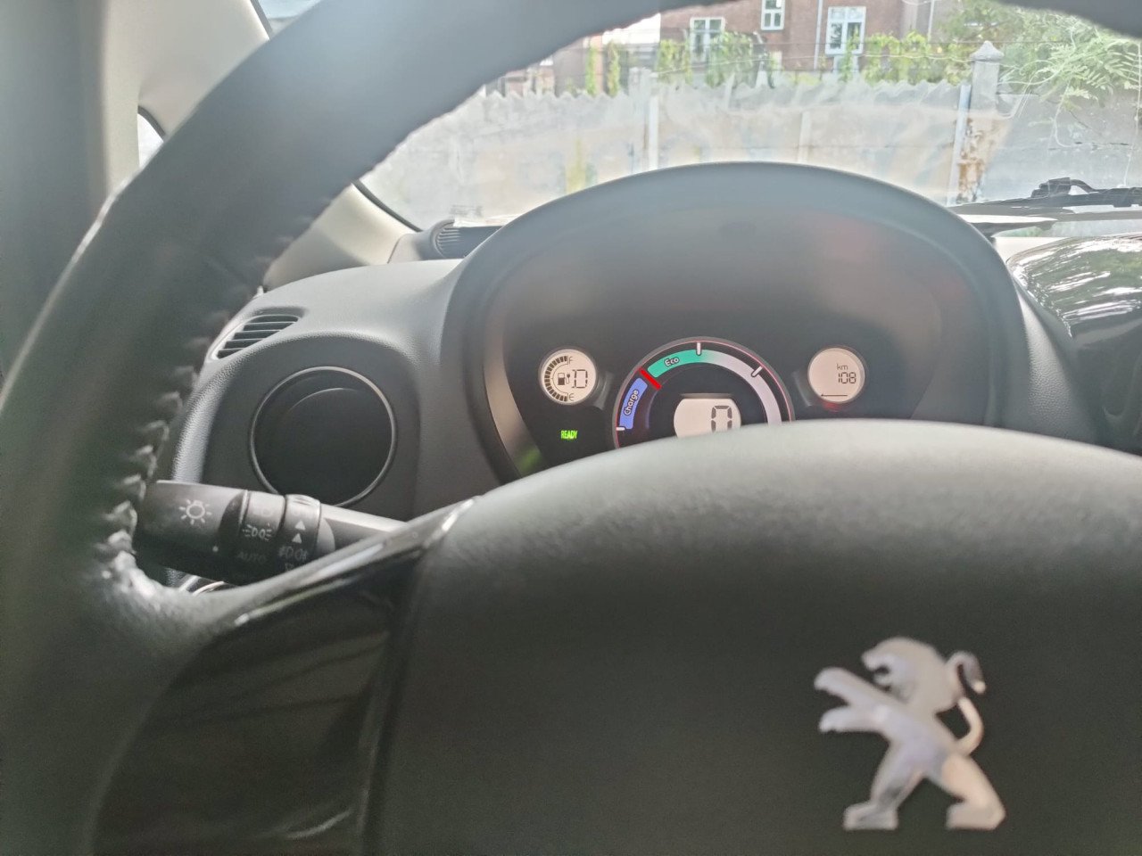 Peugeot ION elektrische pittige stads auto
