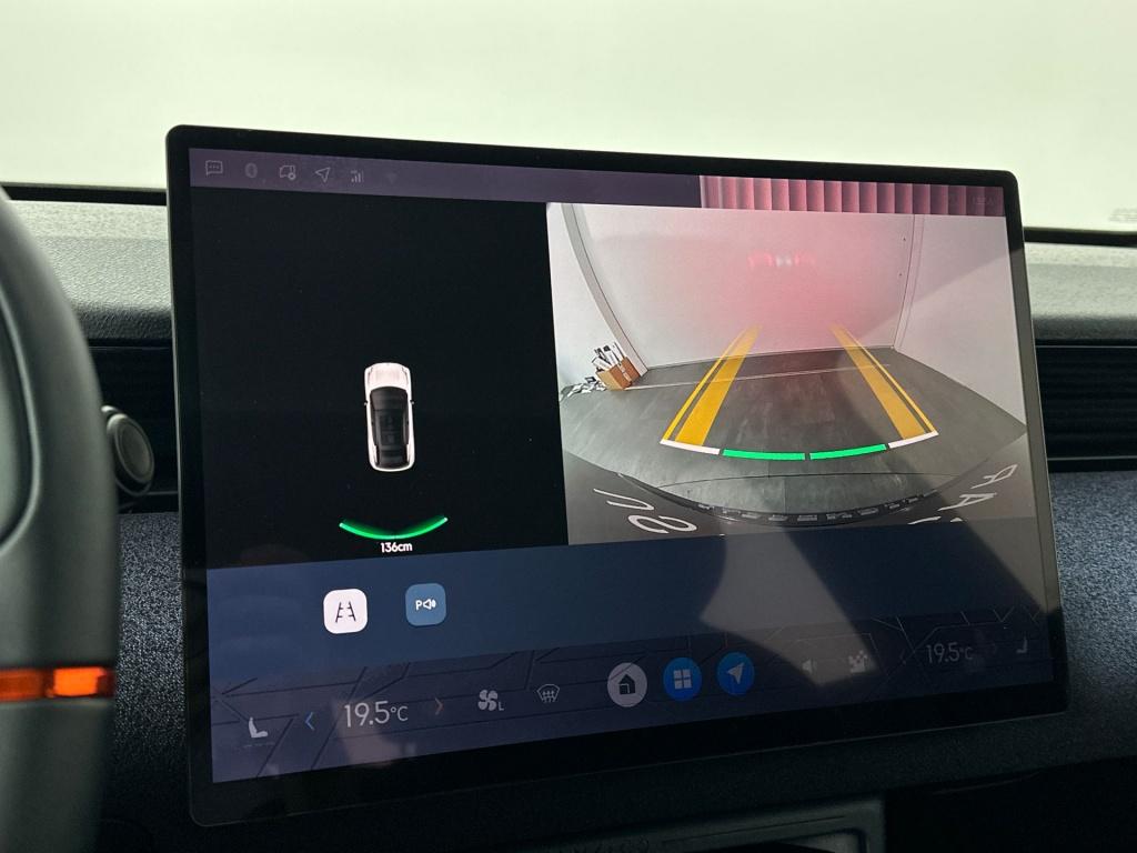 Lynk & Co 02 core 66kwh 272pk| 1600kg trekg| pano|adap.cruise| carplay | ac