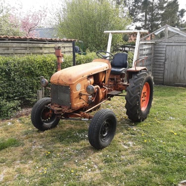 Renault tractor