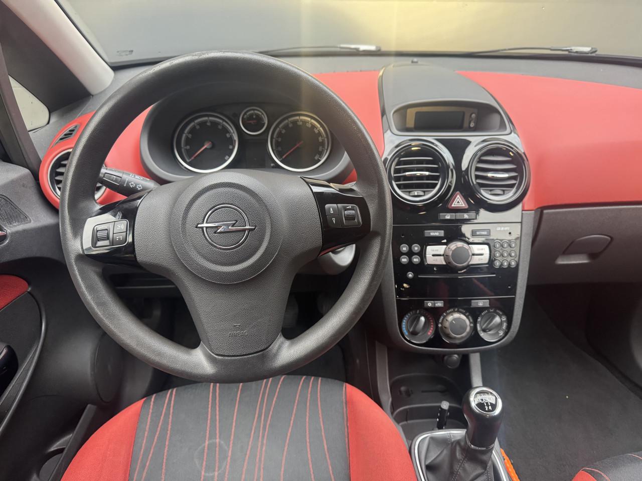 Opel Corsa 1.4 16V 66KW 3DRS 2008 Zwart Airco Apk Cruise Nap