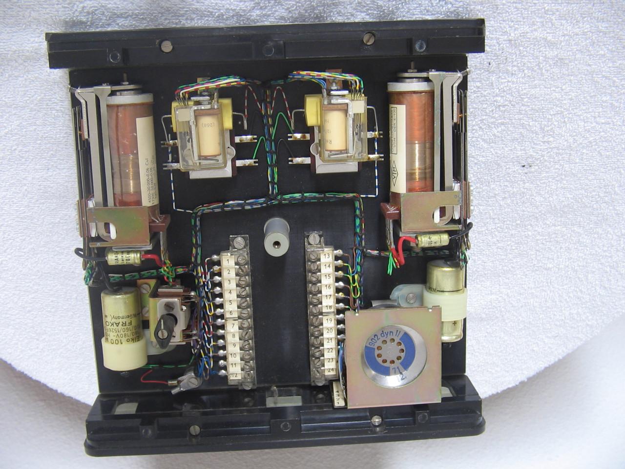 Oproepkast Twee netlijnen Htf 64443.
