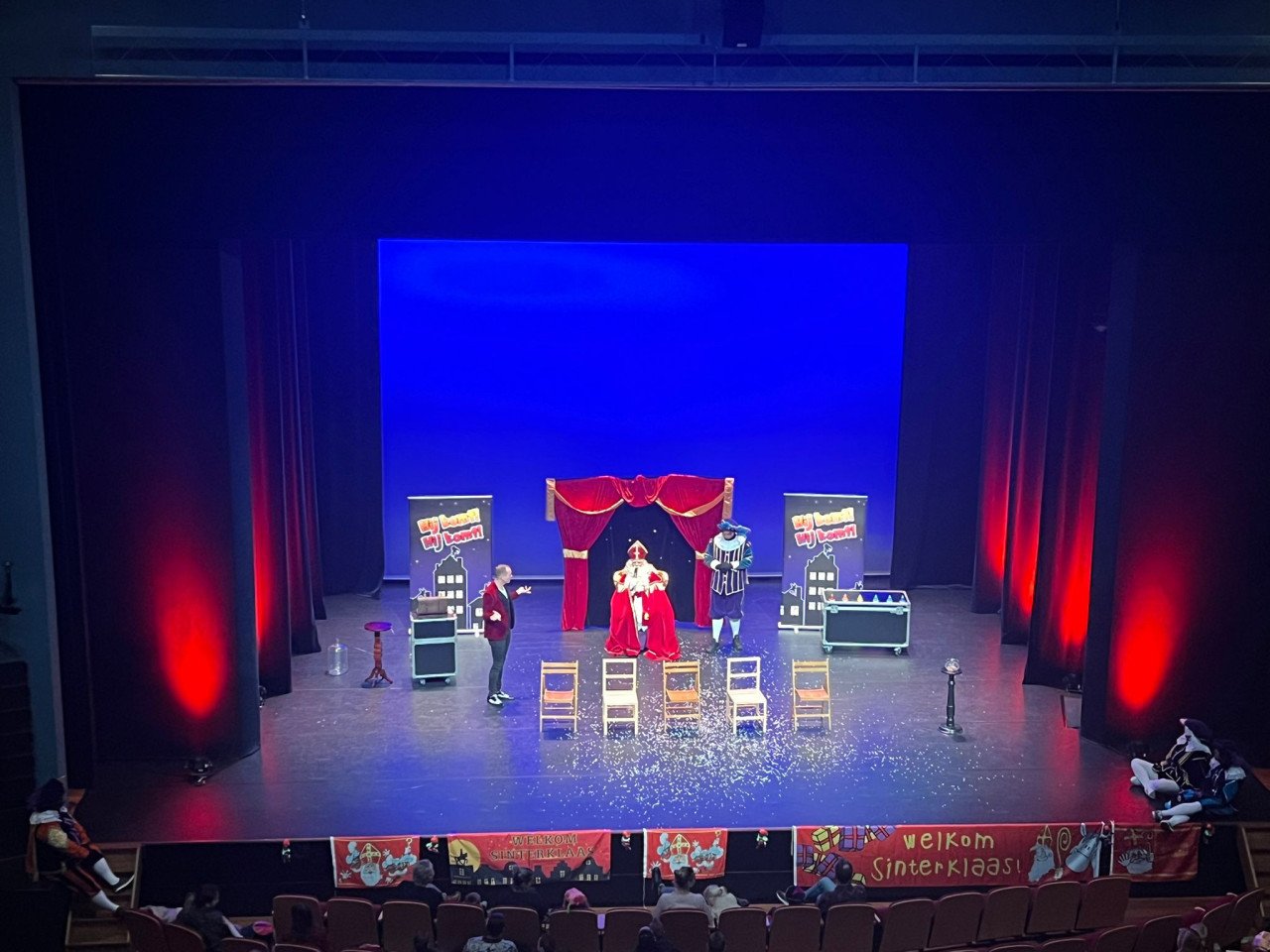 Wilt u dit jaar Sinterklaas en zijn pieten op bezoek?
