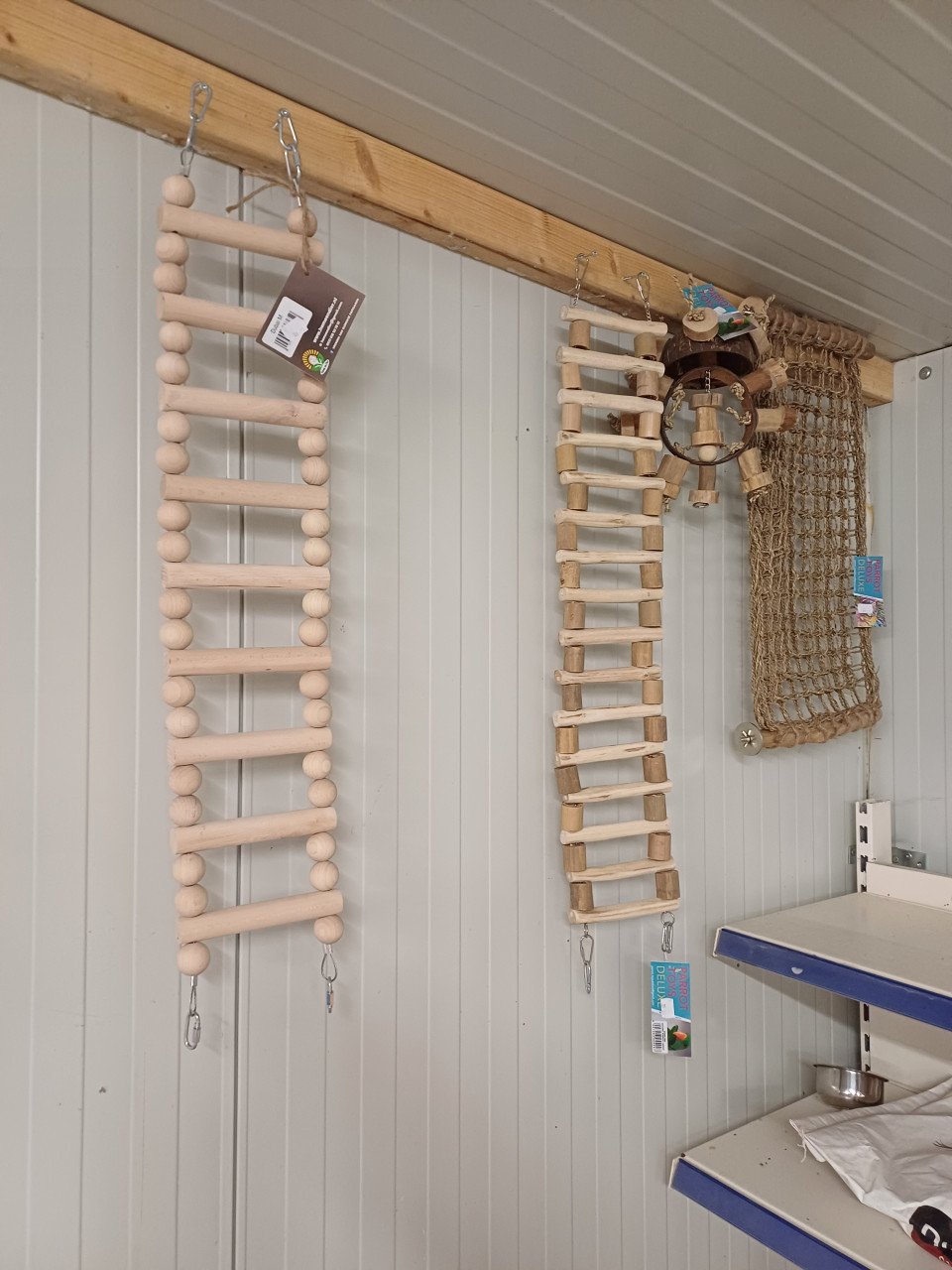 Zaterdag 21 juni 30 graden=30% korting op alle vogelspeelgoed en snacks
