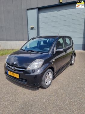 Daihatsu Sirion 2 1.5-16v sport