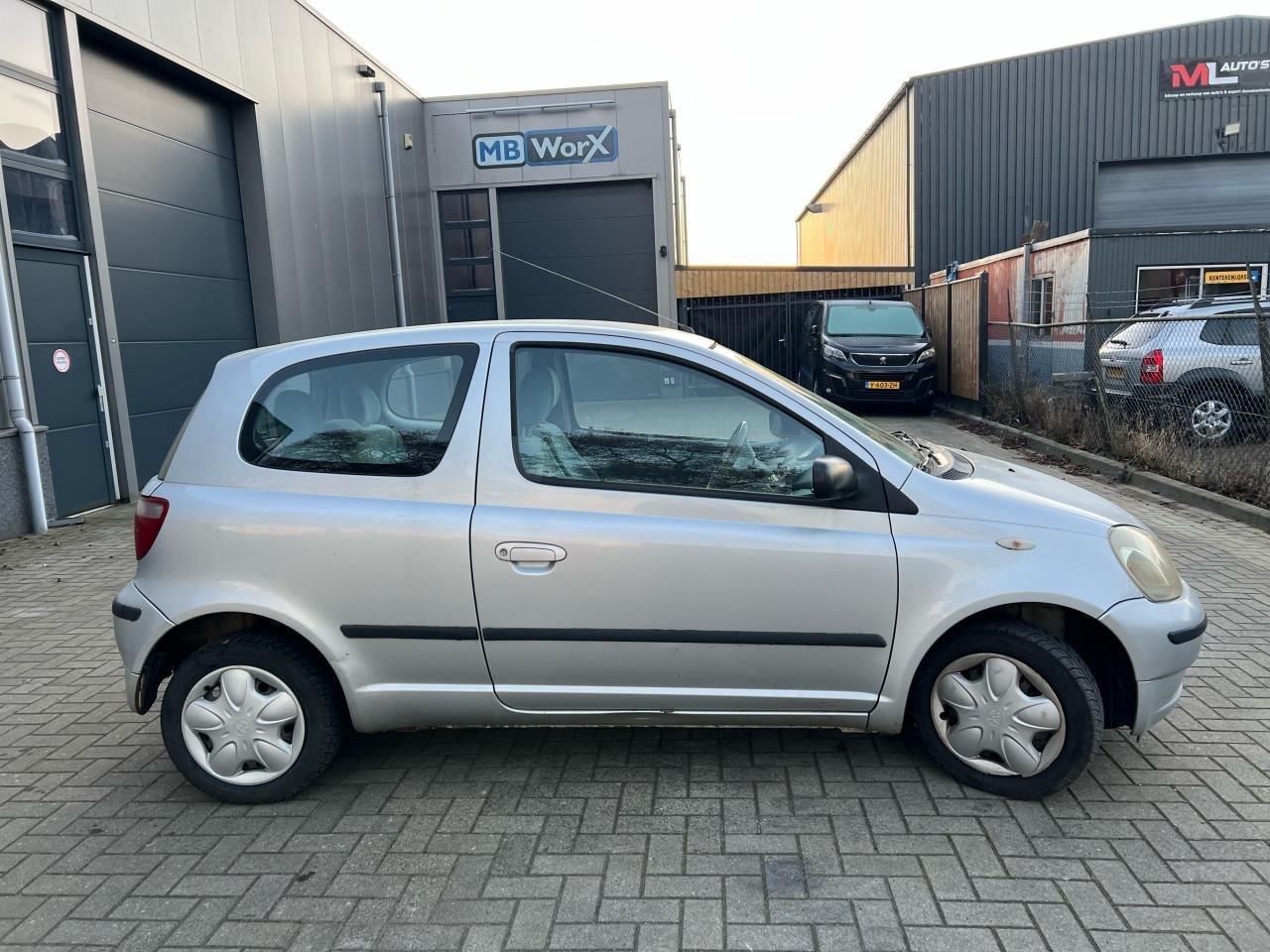 Toyota Yaris 1.0-16V VVT-i Sol Jaar Apk