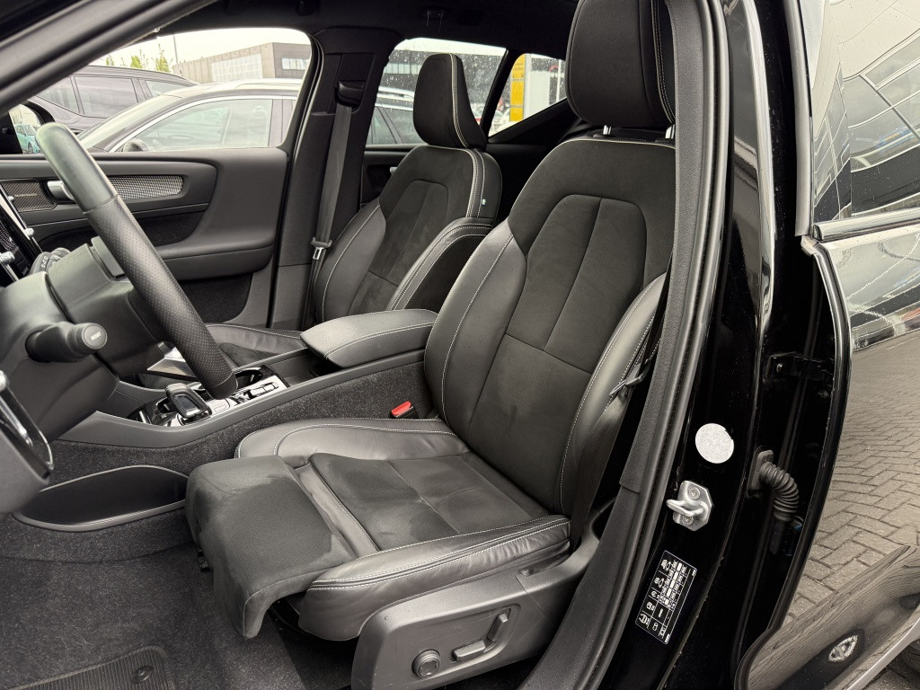 Volvo XC40 t5 262pk recharge r-design | full options !