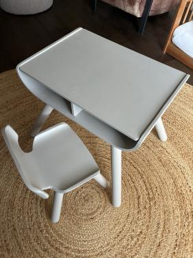 Peuter bureautje en stoel