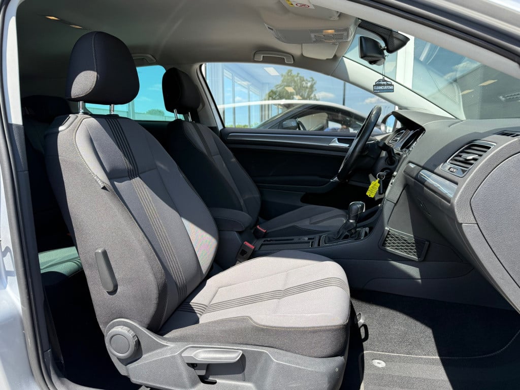 Volkswagen Golf 1.4 tsi act connected series