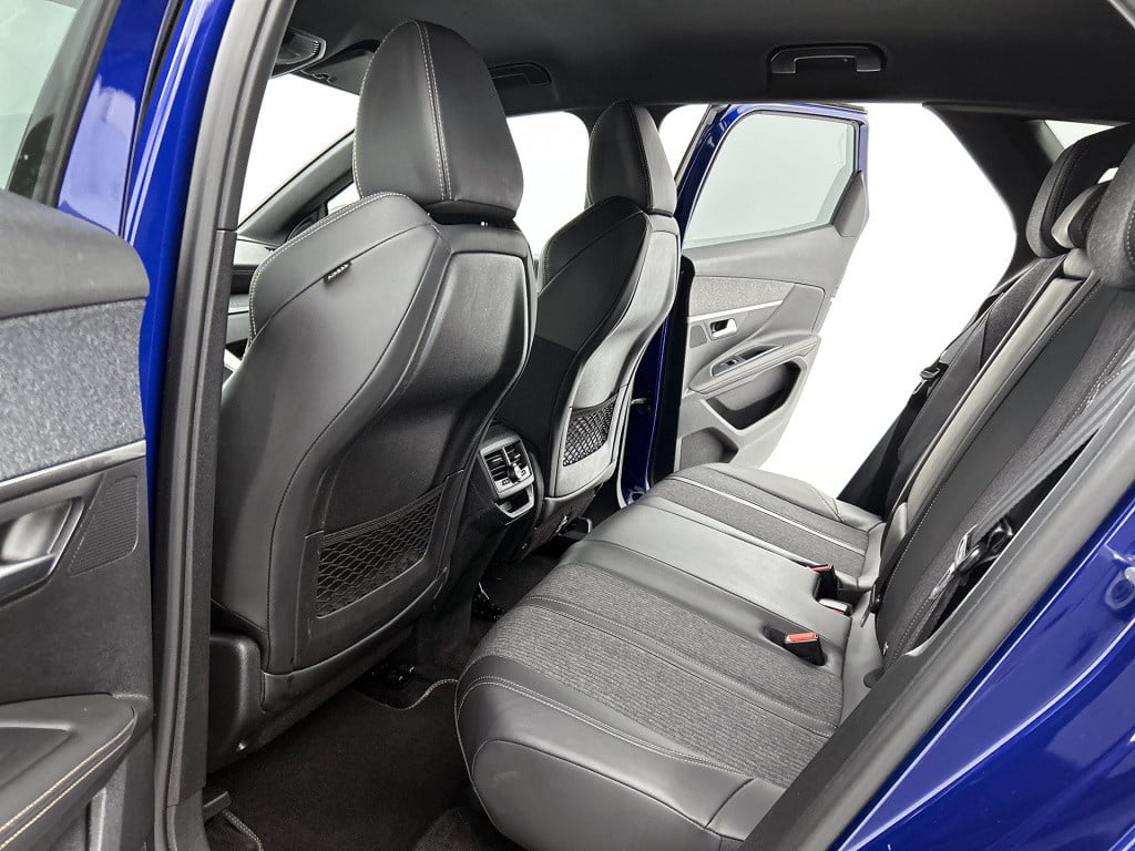 Peugeot 3008 1.6 turbo 165pk gt line | rijklaar | trekhaak afneembaar | 360