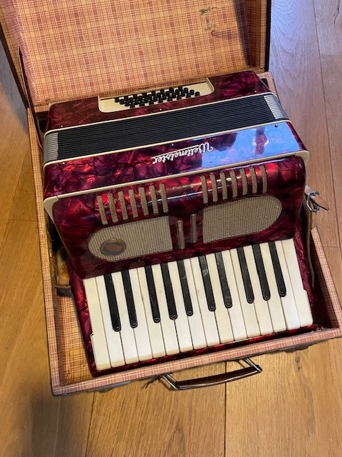 Accordeon merk: Weltmeister