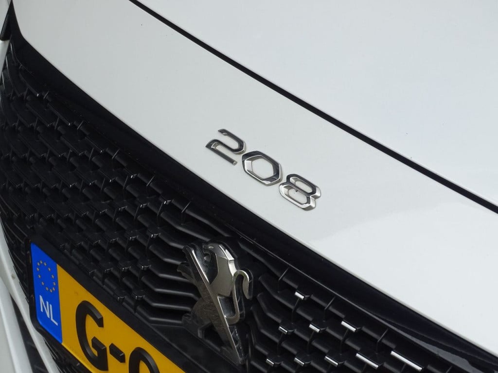 Peugeot 208 1.2 puretech gt-line automaat | pano | stoelverwarming