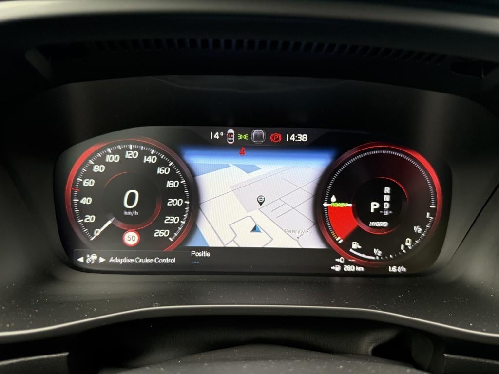 Volvo XC40 t5 262pk recharge r-design| panodak| adap.cruise| trekhaak| came