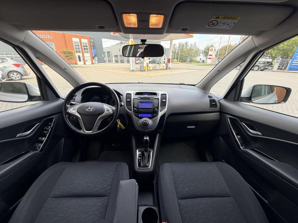 Hyundai Ix20 1.6i go! pdc achter | lmv | airco | trekhaak