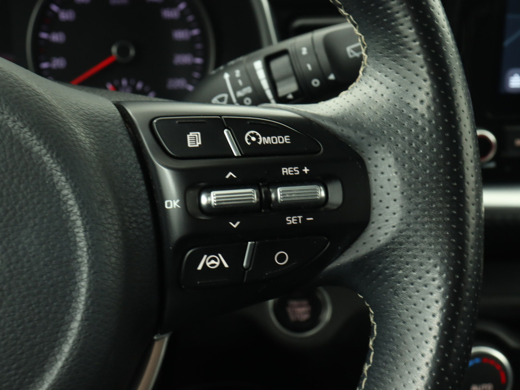 Kia Stonic 1.0 t-gdi mhev gt-line | stuur- en stoelverwarming | navigatie |