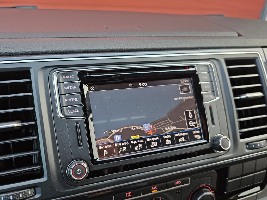 Volkswagen Transporter 2.0 tdi l2h1 dc highline | custom interior | acc