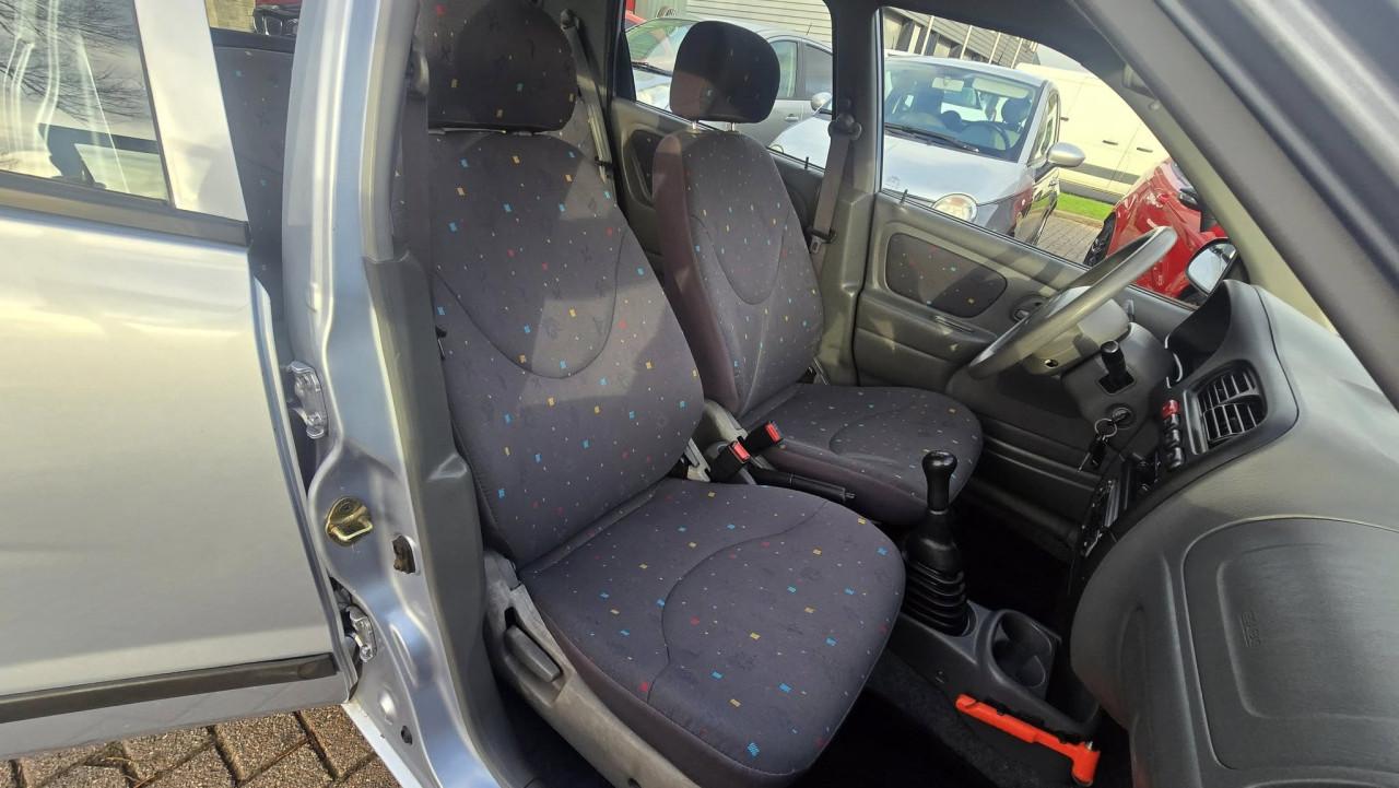 Suzuki Alto 2003 • 67.572 km • APK 21-07-2026