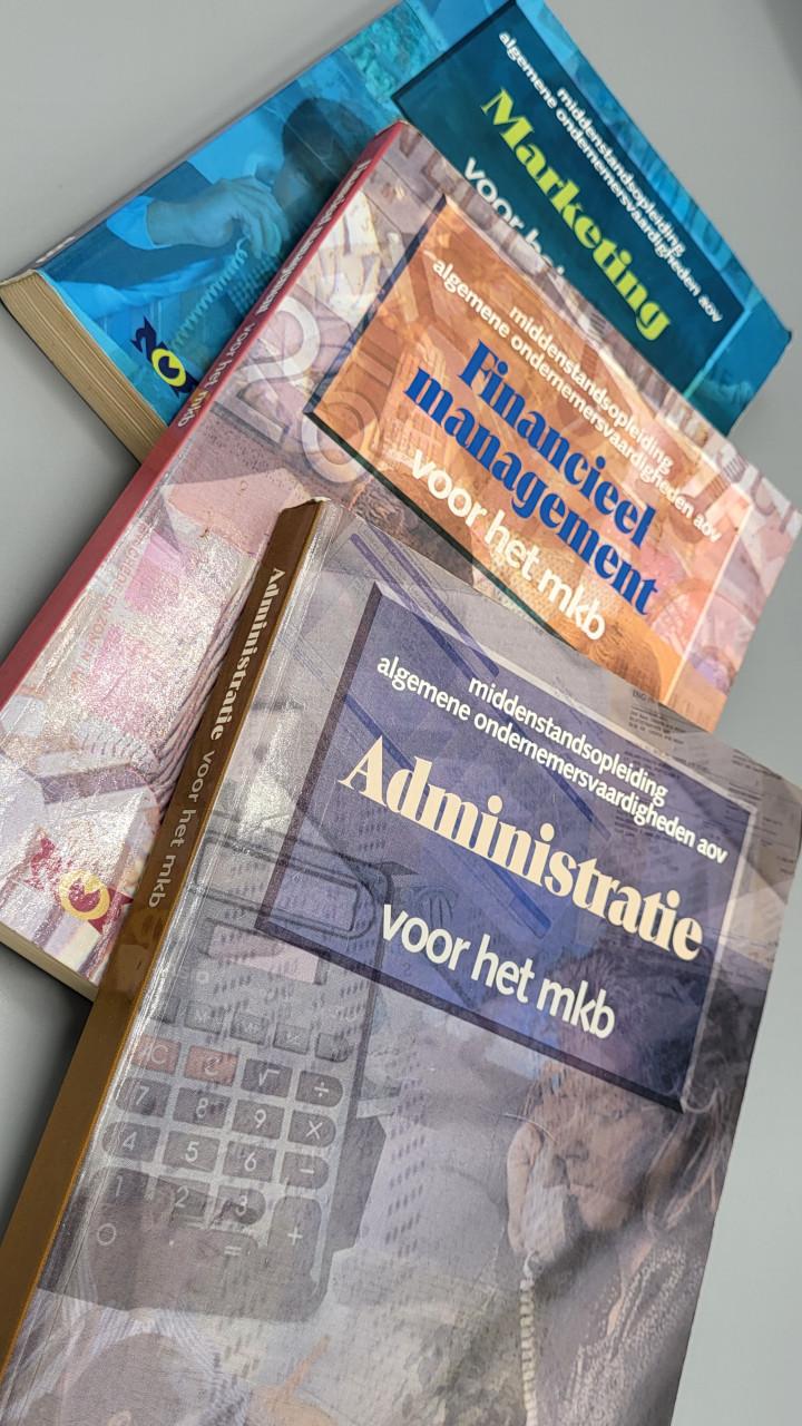 Complete studieboekenset MKB / AOV