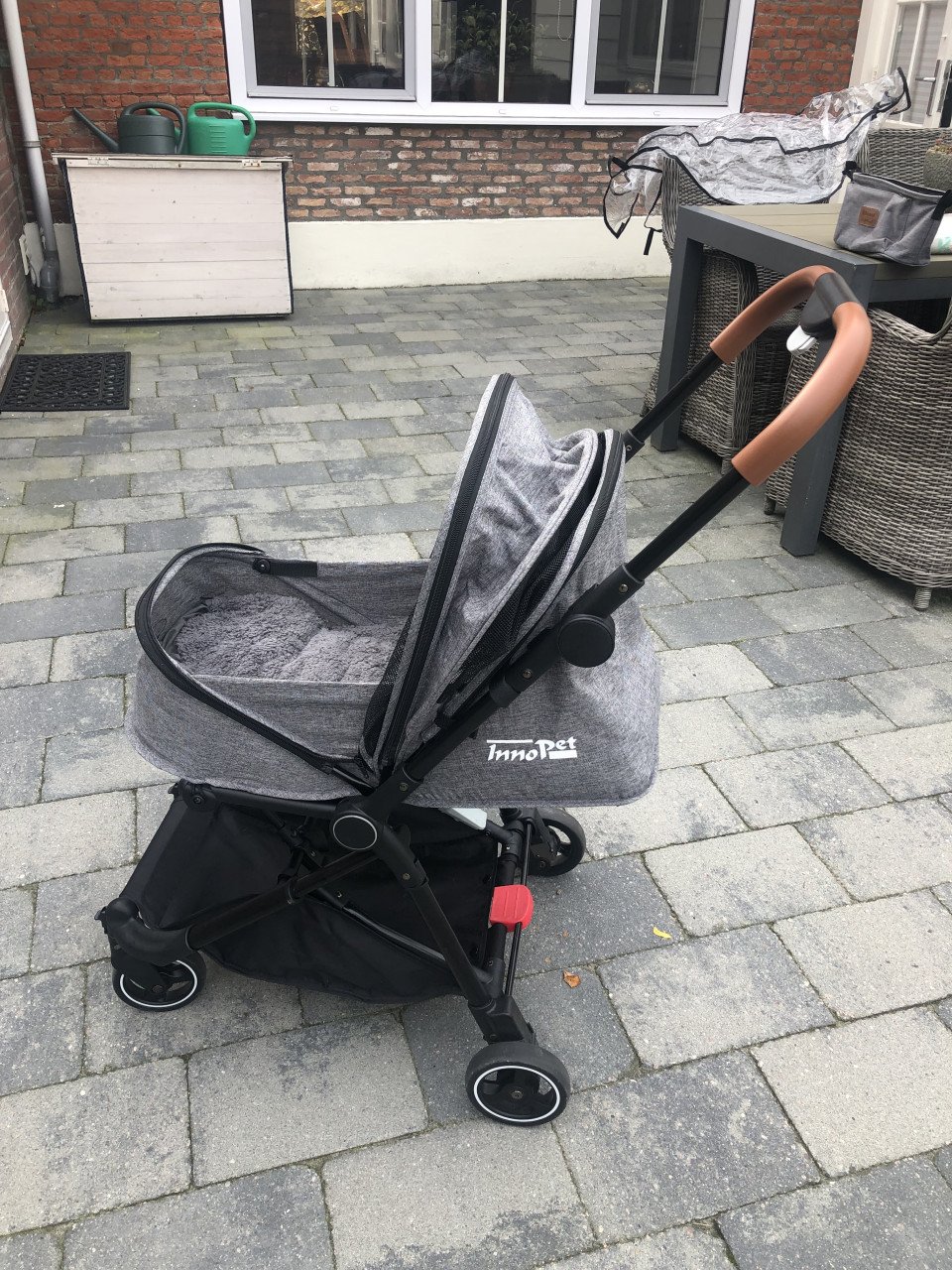 Innopet City hondenbuggy / hondenwandelwagen te koop!