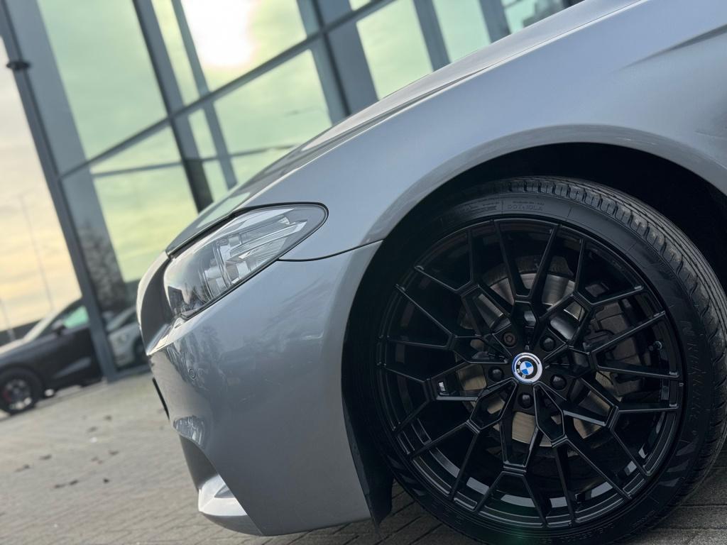 BMW 5 Serie touring 520i executive * m-pakket * navigatie * 20 inch * nap