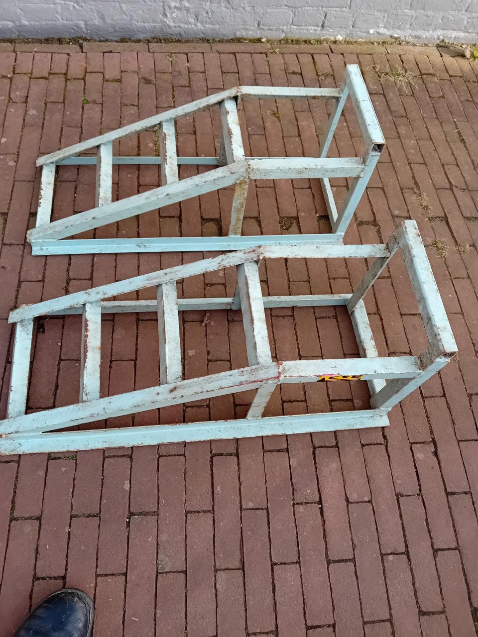 Auto oprij bokken steunen