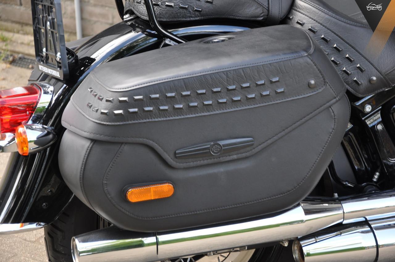 Harley Davidson FLHCS Heritage Softail Classic 114 13500 KM 5HD