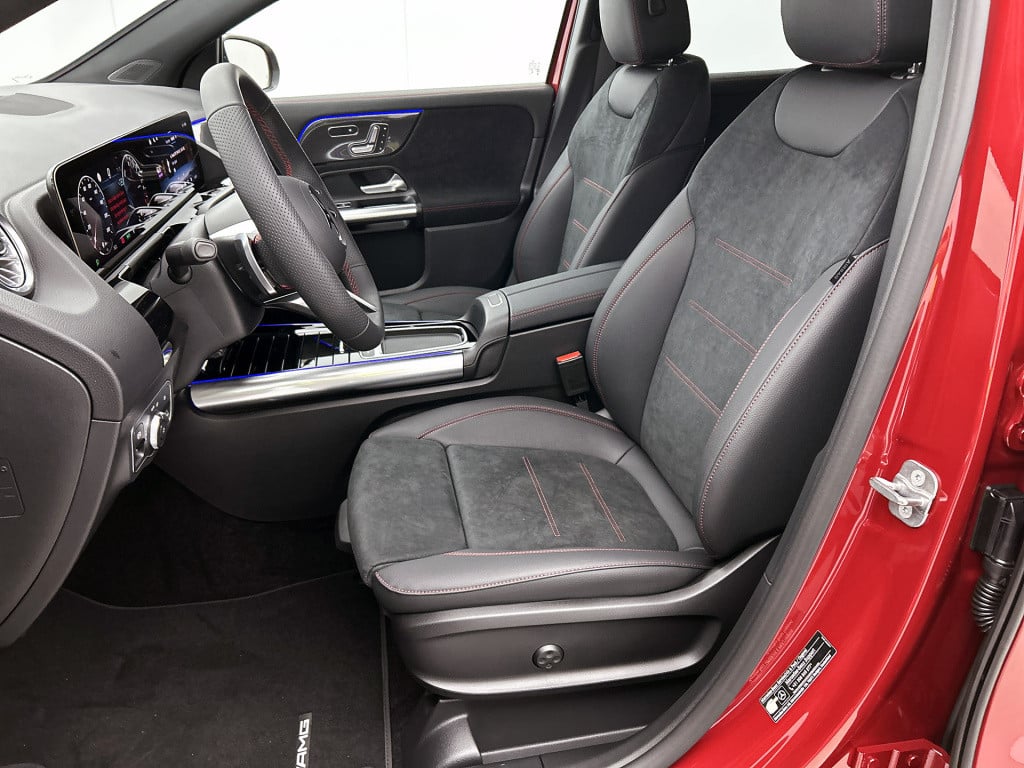 Mercedes-Benz Gla-klasse 250 e business solution amg | premium plus pakket 