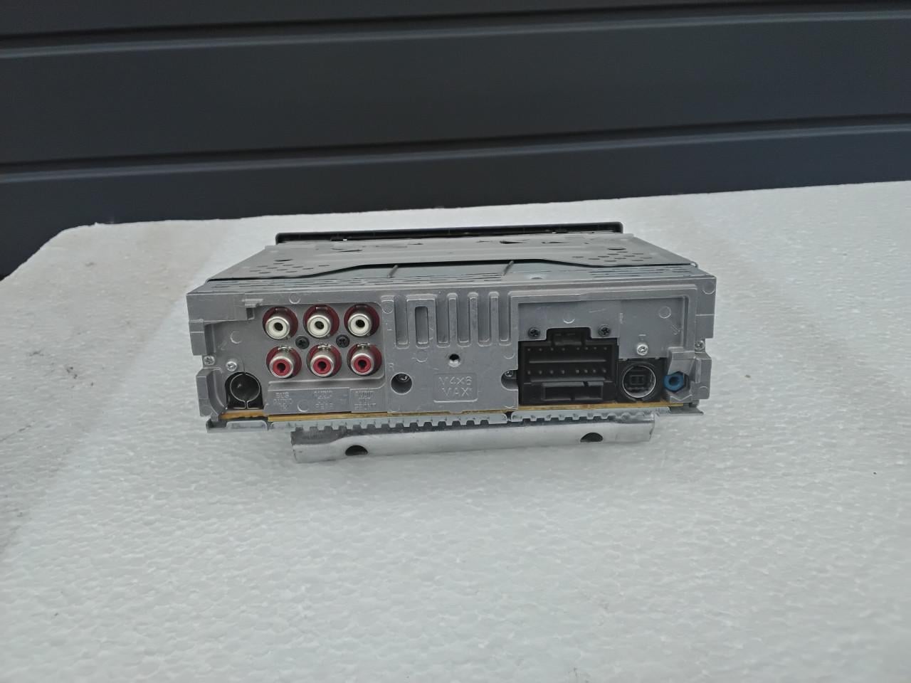Auto radio