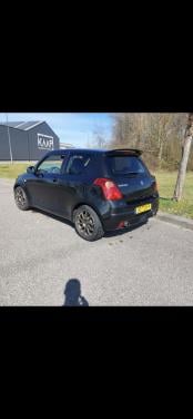 17 inch lichtmetalen velgen + zomerbanden