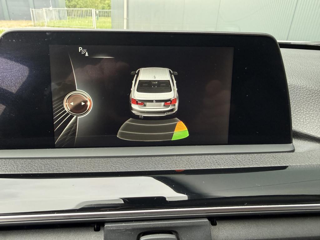 BMW 3-serie 318i automaat executive sportline sedan
