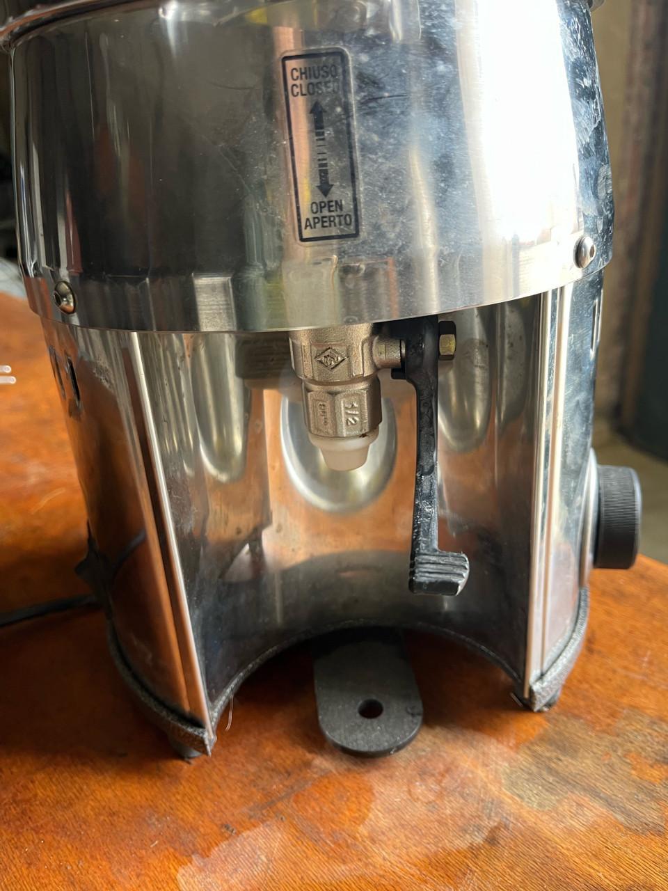 Chocolademelk dispencer Quamar