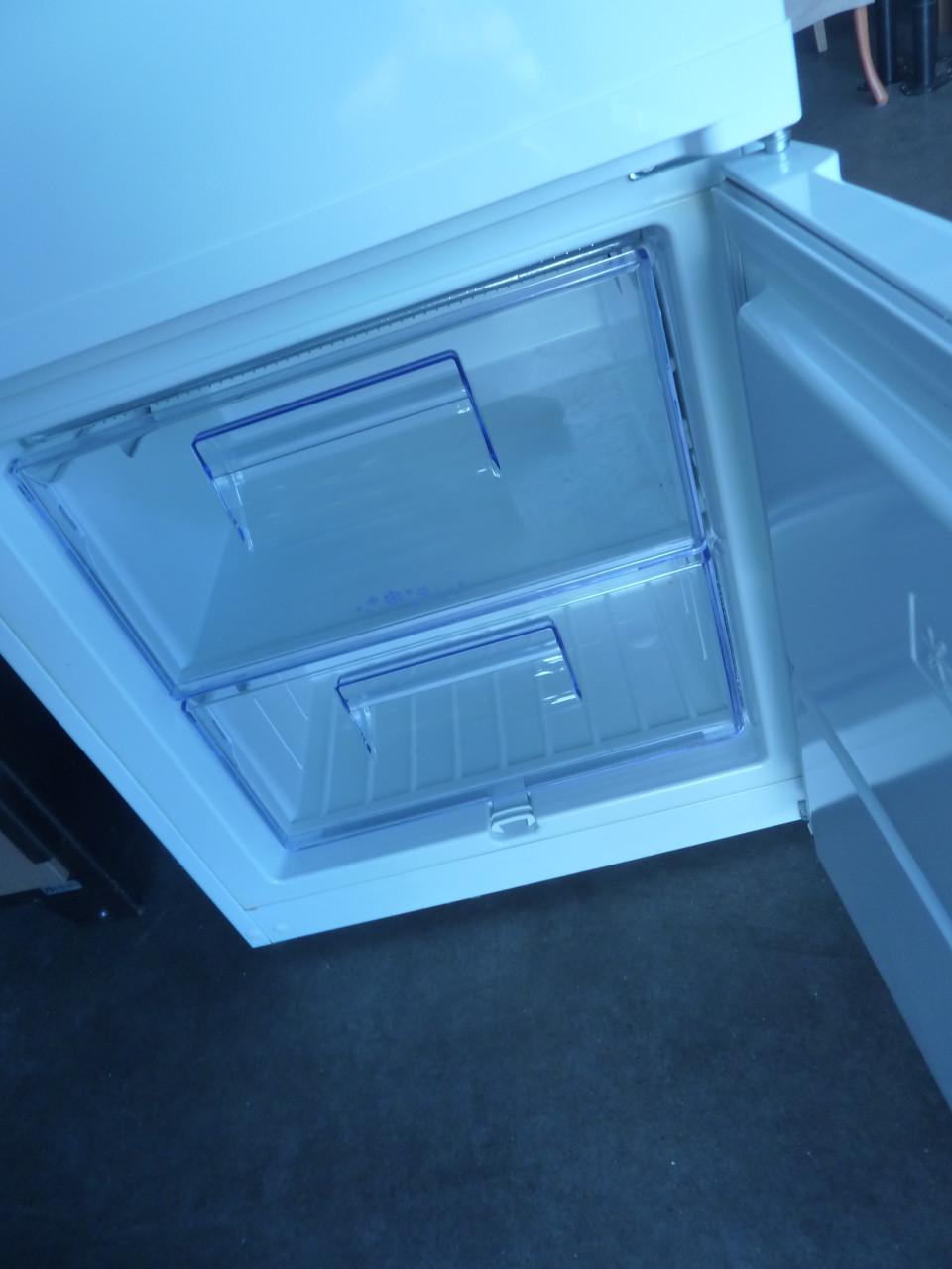 Koel Vries combinatie Zanussi zgan!