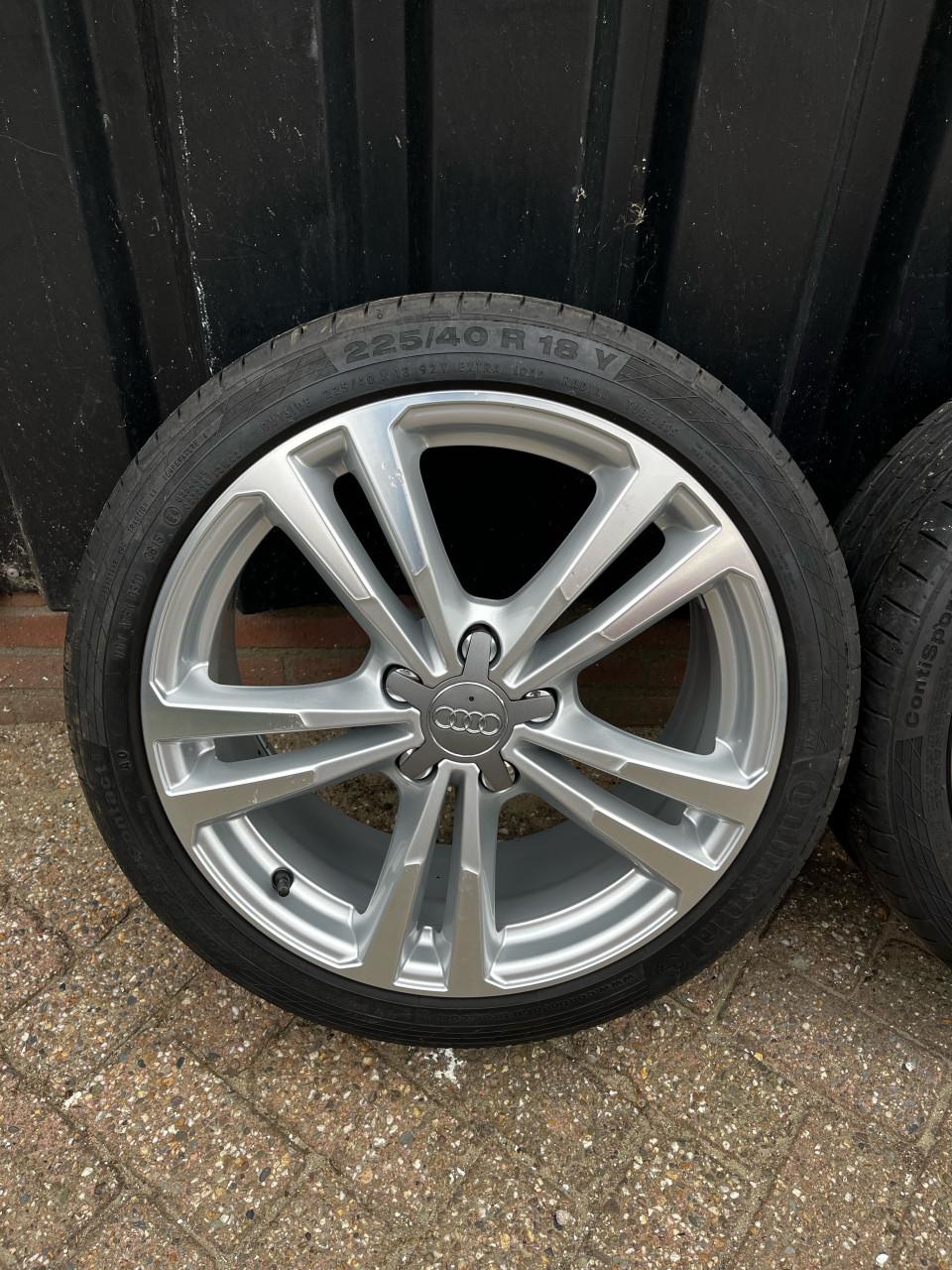 Originele Audi A3 S-line, 18 inch velgen (5x112).