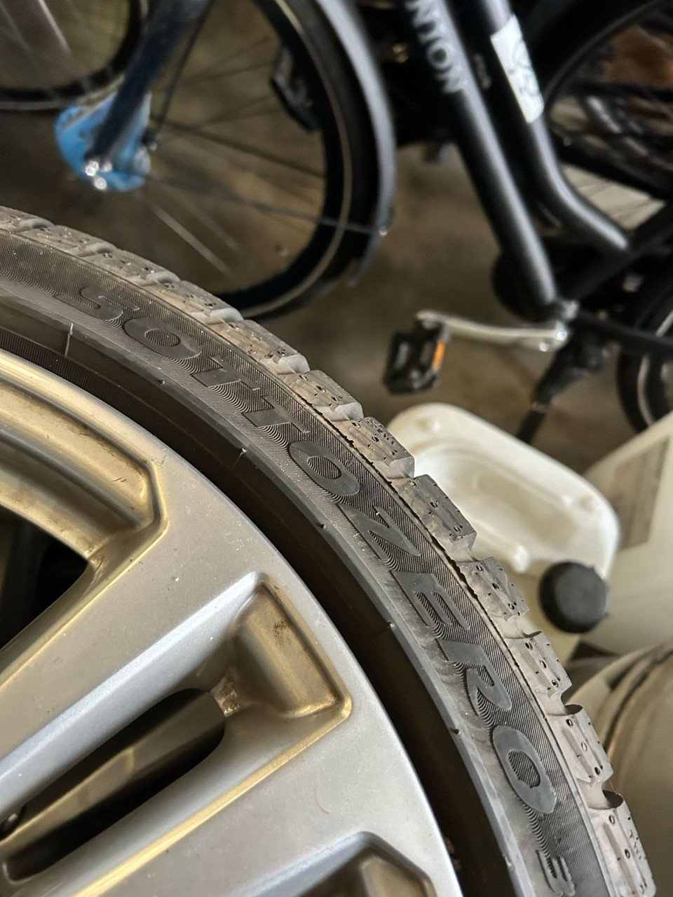 AUDI VELGEN - PIRELLI SOTTOZERO BANDEN