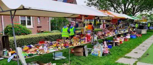 Rommelmarkt 's-Heer Hendrikskinderen zaterdag 17 mei 's-H. Hendrikskinderen