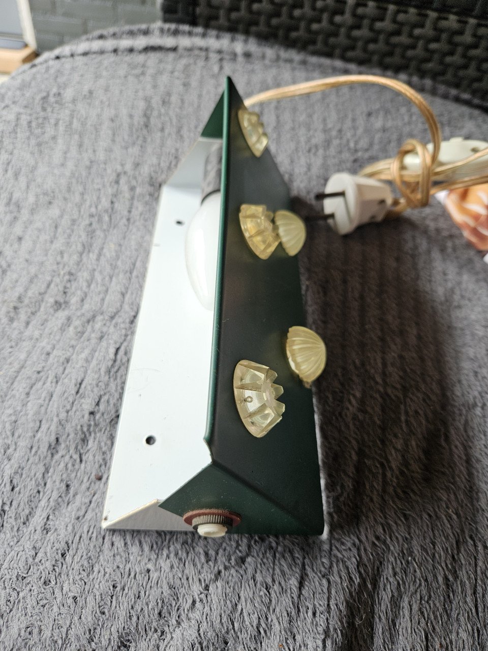 Prachtig metalen vintage bedlampje groen van het merk Herda...