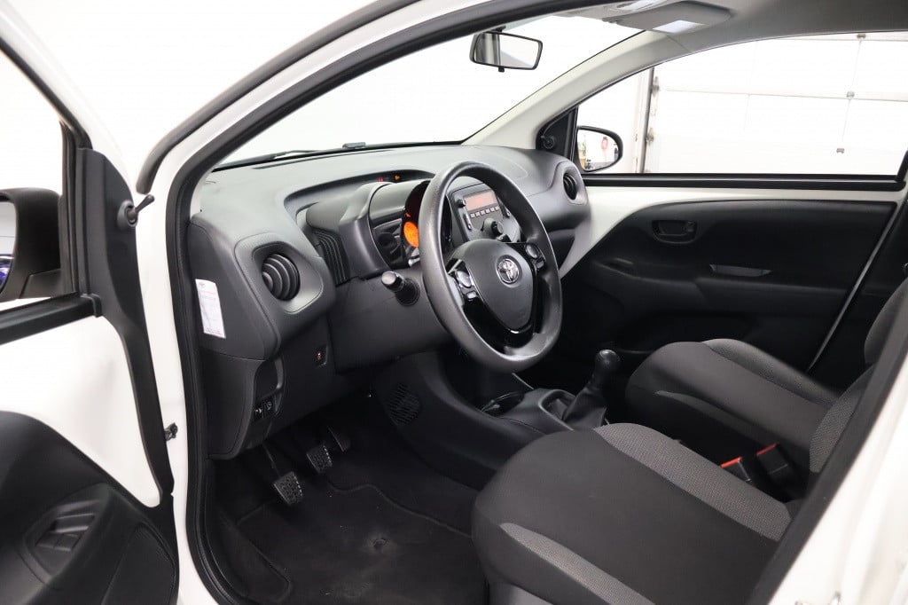 Toyota Aygo 1.0 vvt-i x-fun