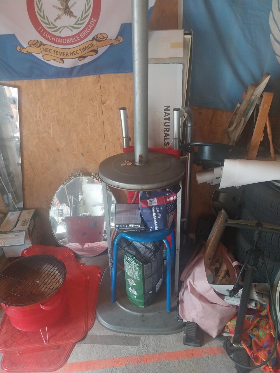 Terrasverwarmer met gasfles leeg