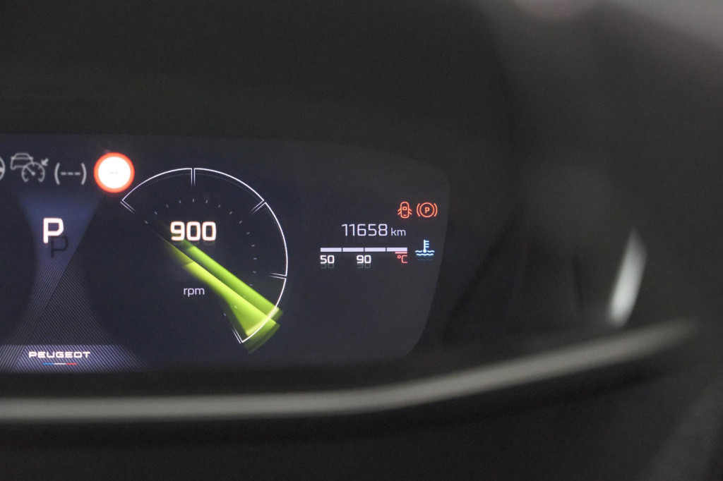 Peugeot 2008 puretech 130 eat8 gt | 360 camera | adaptieve cruise control |