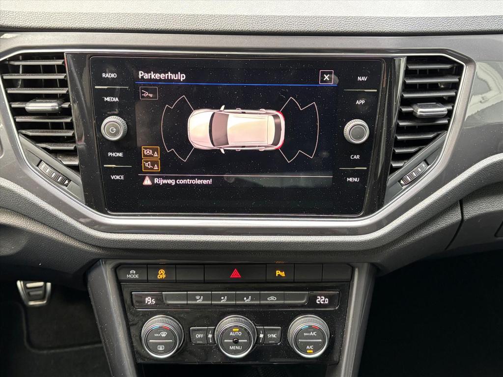 Volkswagen T-roc 1.5 tsi 150pk sport 6 hand|camera|carplay|led|rijklaarprij