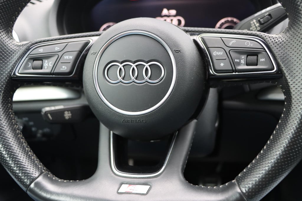 Audi A3 sportback 1.0 tfsi sport s line edition 115pk