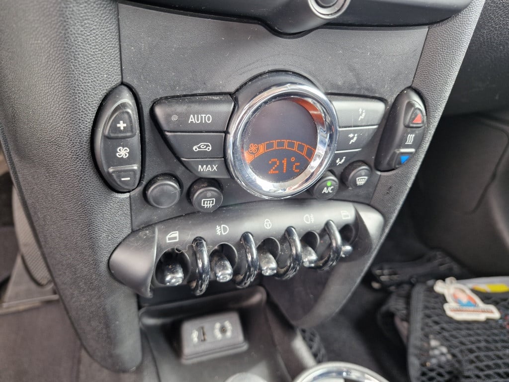 Mini Cooper mini 1.6 123 pk pepper