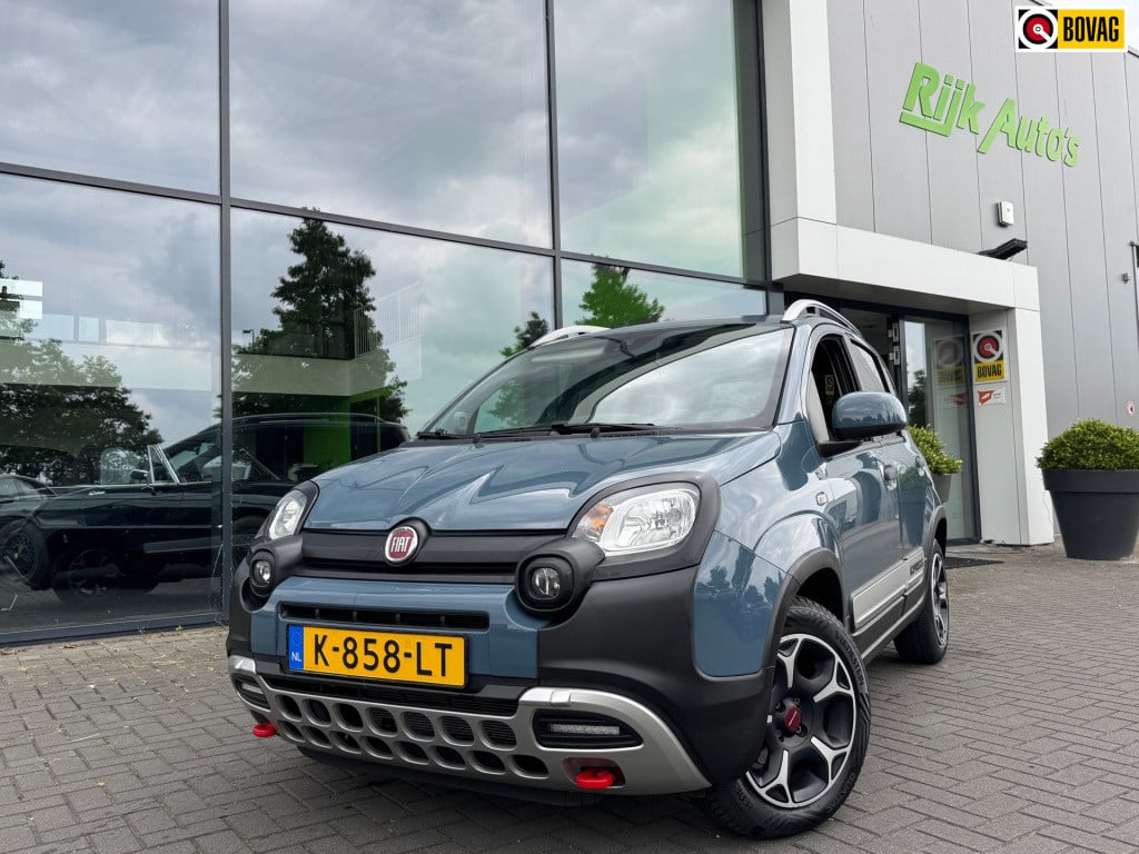 Fiat Panda 1.0 hybrid cross * stoel + voorruit verwarming * airco * bluetoo