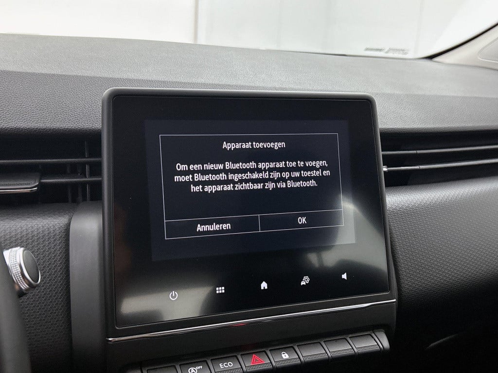 Renault Clio 1.0 tce zen | parkeer sensoren | cruise control | navigatie | 