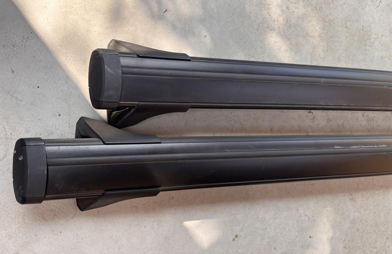 Yakima ThruBar dakdragers model s16yb