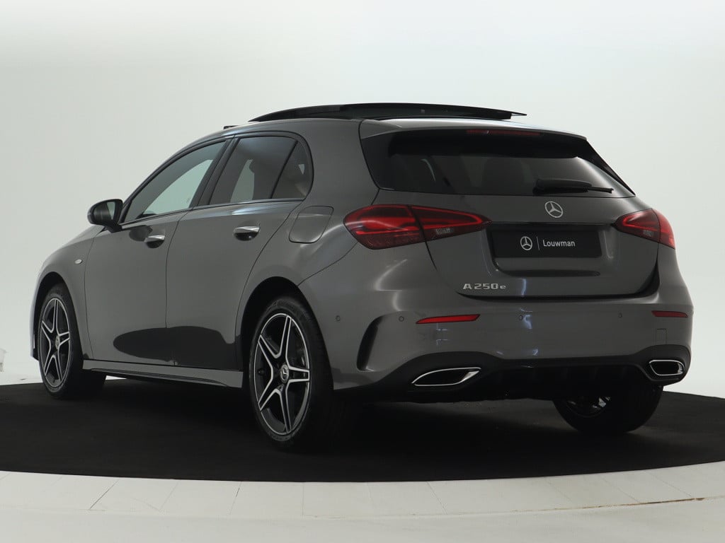 Mercedes-Benz A-Klasse 250 e business solution amg | nightpakket | parkeerp